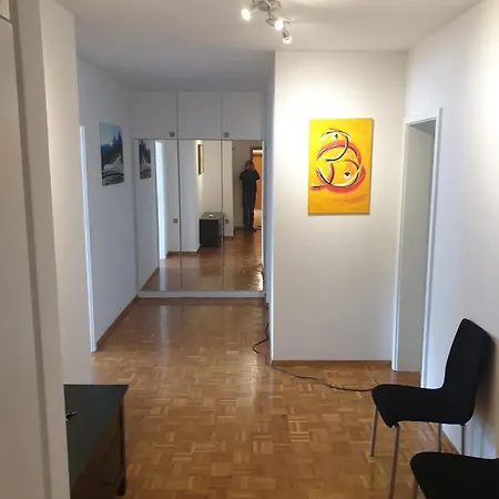 Apartment Massagno 78 *